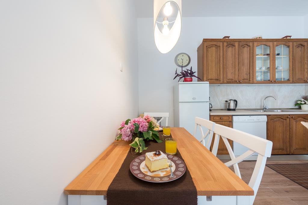 K&L Central Apartments دوبروفينك المظهر الخارجي الصورة