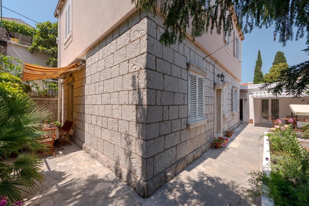 K&L Central Apartments دوبروفينك المظهر الخارجي الصورة